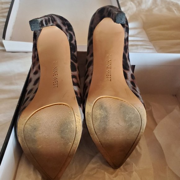 Nine West Leandra Leopard Print Bootie Size 7 - Picture 8 of 8